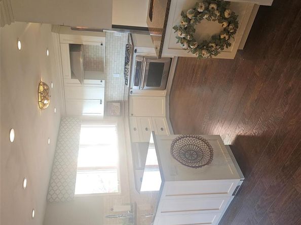 124 Mayhew Avenue, Babylon NY 11702