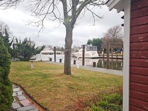 124 Mayhew Avenue, Babylon NY 11702