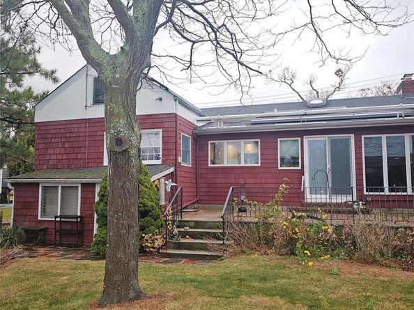 124 Mayhew Avenue, Babylon NY 11702