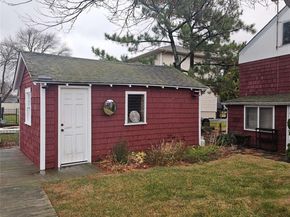 124 Mayhew Avenue, Babylon NY 11702