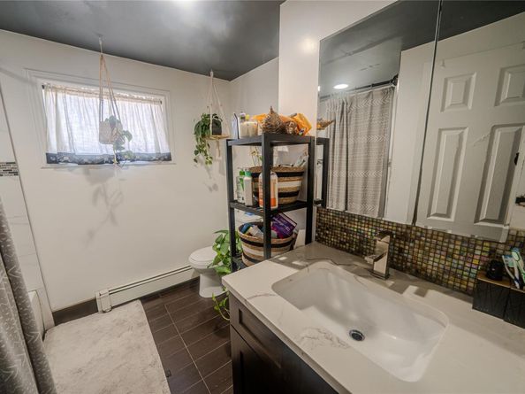 295 Bergen Avenue, West Babylon NY 11704