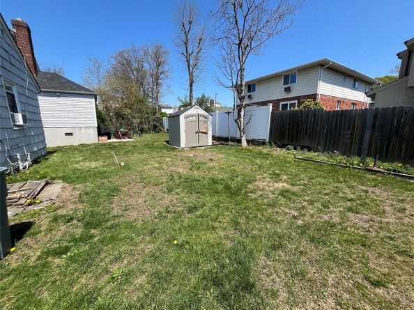 42 Firwood Road, Port Washington NY 11050