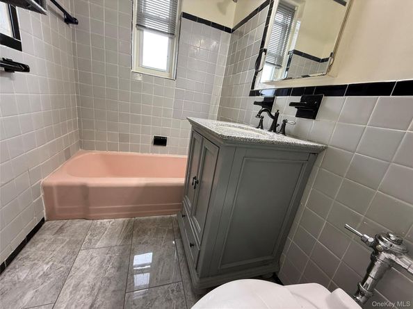 245 Rumsey Road 7X, Yonkers NY 10701