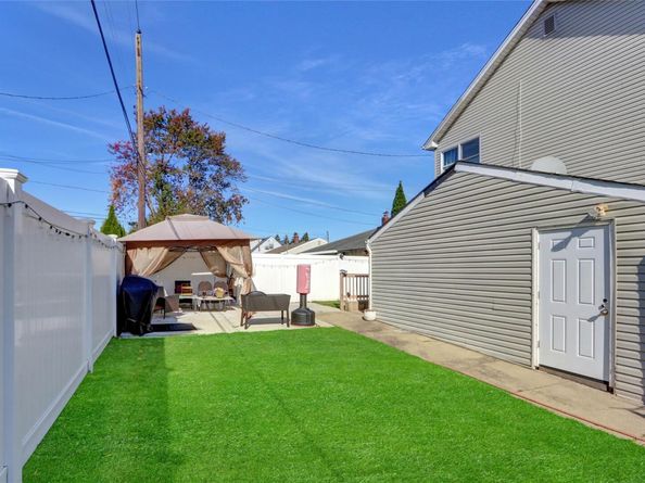 157 Cambridge Drive, Hicksville NY 11801