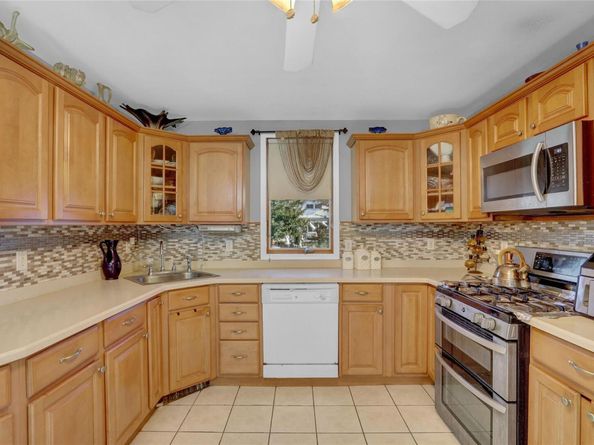 157 Cambridge Drive, Hicksville NY 11801