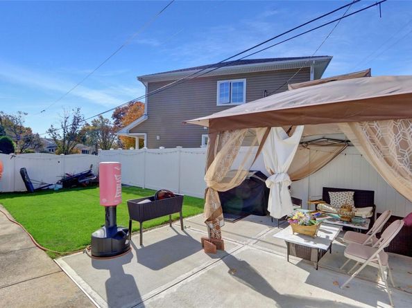 157 Cambridge Drive, Hicksville NY 11801