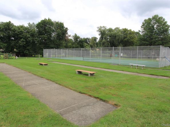41 Jefferson Oval B, Yorktown Heights NY 10598