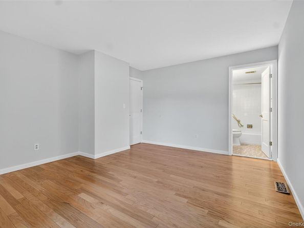 41 Jefferson Oval B, Yorktown Heights NY 10598