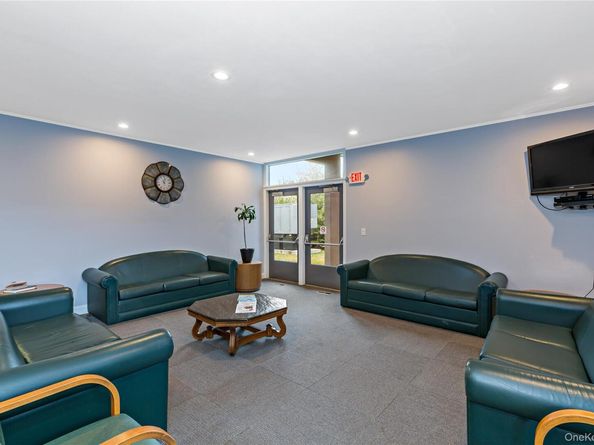 41 Jefferson Oval B, Yorktown Heights NY 10598