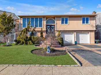 909 Gerry Avenue