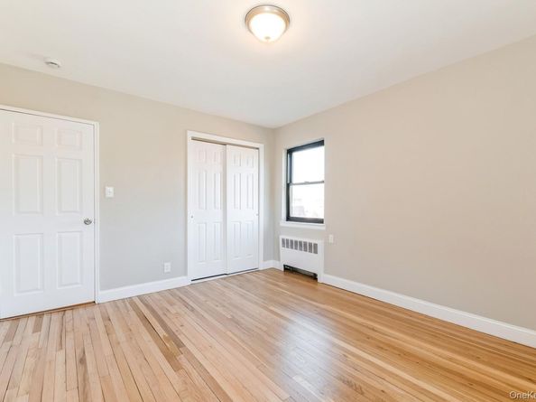 74-67 220th Street 101A, Oakland Gardens NY 11364