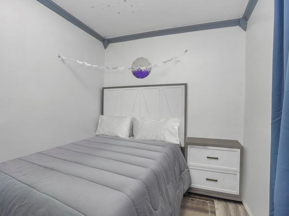 104-55 39th Avenue, Corona NY 11368