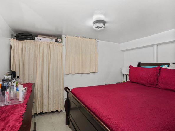 104-55 39th Avenue, Corona NY 11368