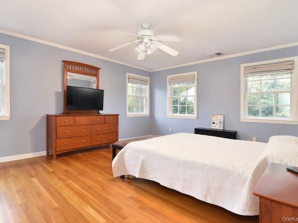 6 Hazen Street, Pelham NY 10803