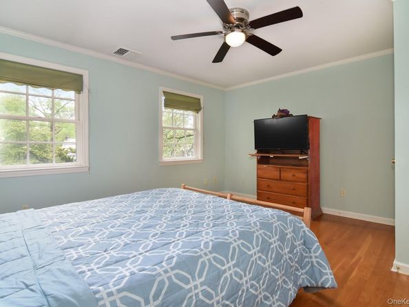 6 Hazen Street, Pelham NY 10803