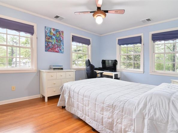 6 Hazen Street, Pelham NY 10803