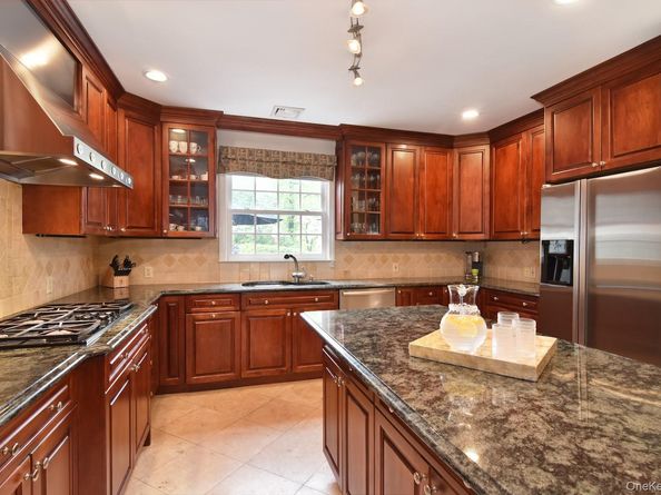 6 Hazen Street, Pelham NY 10803