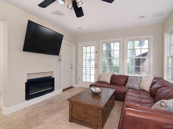 6 Hazen Street, Pelham NY 10803