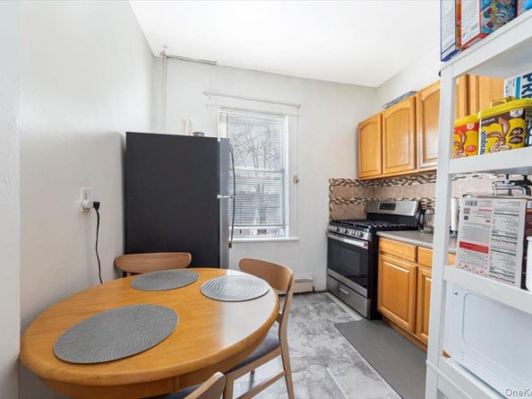 22 Jones Place, Yonkers NY 10703