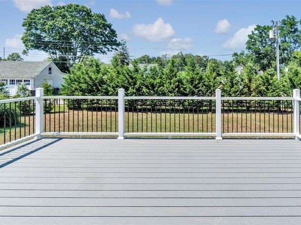 235 Cemetery Road, East Marion NY 11939
