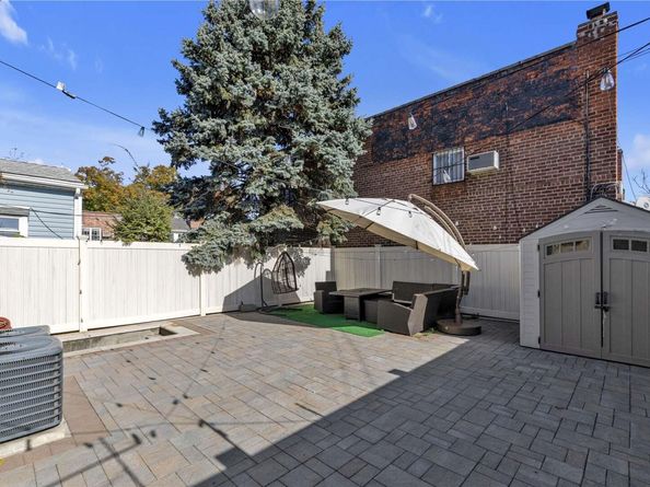 72-05 164th Street, Fresh Meadows NY 11365