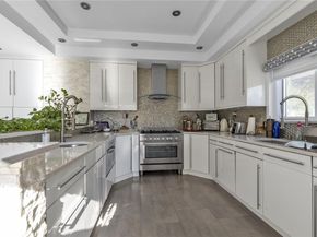 72-05 164th Street, Fresh Meadows NY 11365
