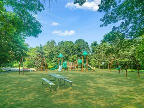 7 Glen Hollow Drive B45, Holtsville NY 11742