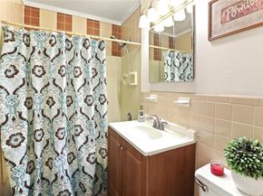 7 Glen Hollow Drive B45, Holtsville NY 11742