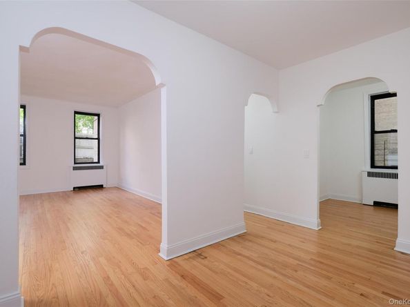 340 E Mosholu Parkway S 1A, Bronx NY 10458