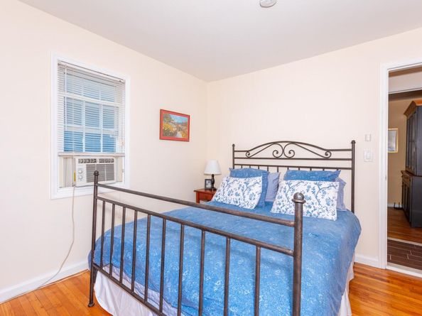 257 South 11th Street Street, Lindenhurst NY 11757