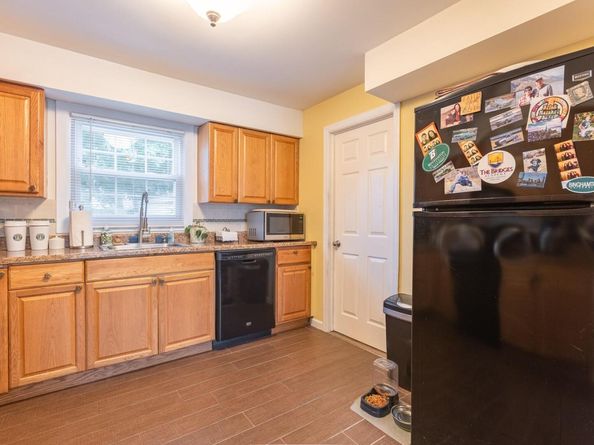 257 South 11th Street Street, Lindenhurst NY 11757