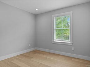 7 Fanning Avenue, Hampton Bays NY 11946