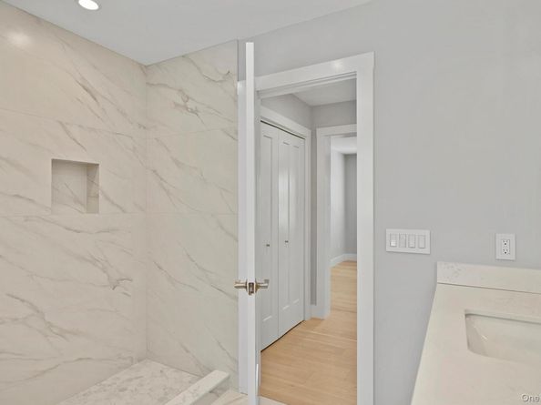 7 Fanning Avenue, Hampton Bays NY 11946