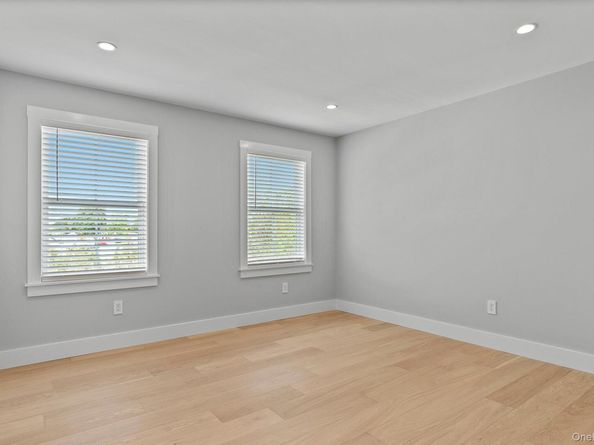 7 Fanning Avenue, Hampton Bays NY 11946