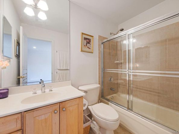 29 Pinehurst Drive, Mount Sinai NY 11766