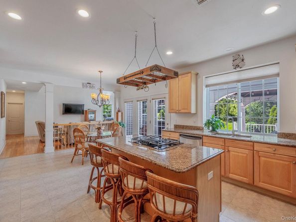 29 Pinehurst Drive, Mount Sinai NY 11766