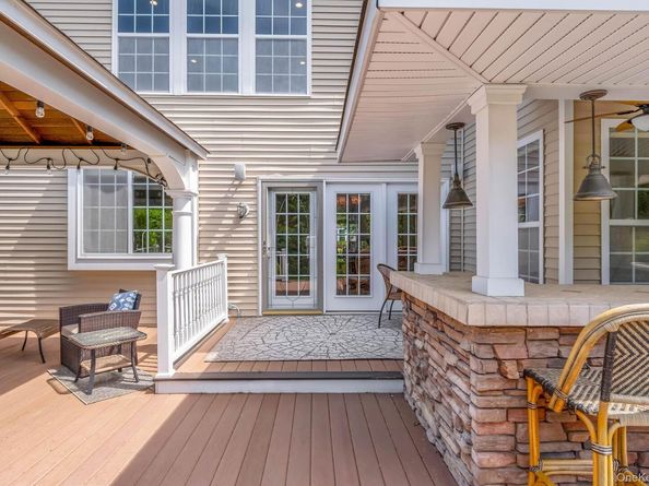 29 Pinehurst Drive, Mount Sinai NY 11766