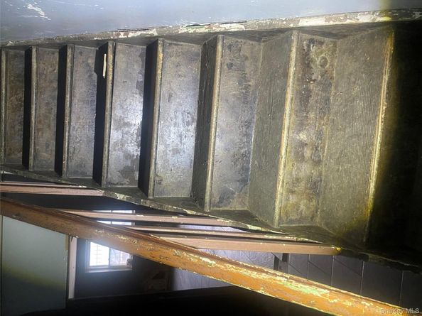 2713 Eastchester Road, Bronx NY 10469