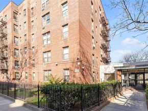 141-05 Pershing Crescent 117, Briarwood NY 11435