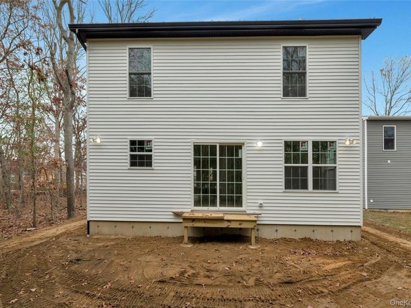 N/C FAIRVIEW Drive, Shirley NY 11967