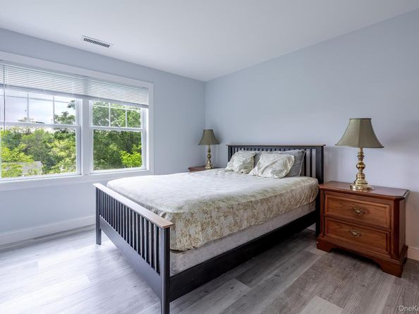 5 Teramar Way, White Plains NY 10607