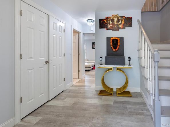 5 Teramar Way, White Plains NY 10607