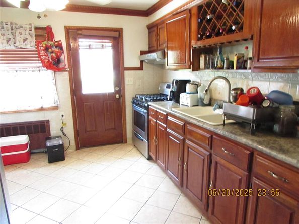 1 Cheshire Lane, Yonkers NY 10710