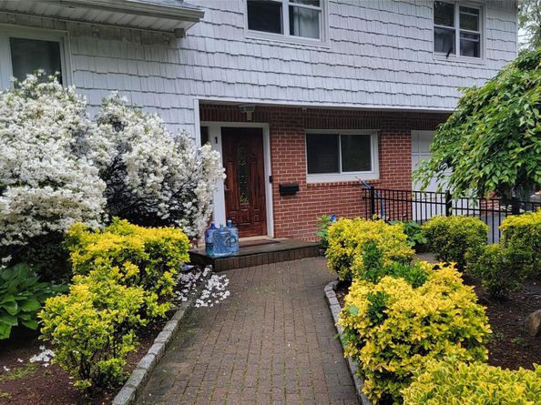 1 Cheshire Lane, Yonkers NY 10710