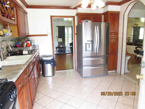 1 Cheshire Lane, Yonkers NY 10710