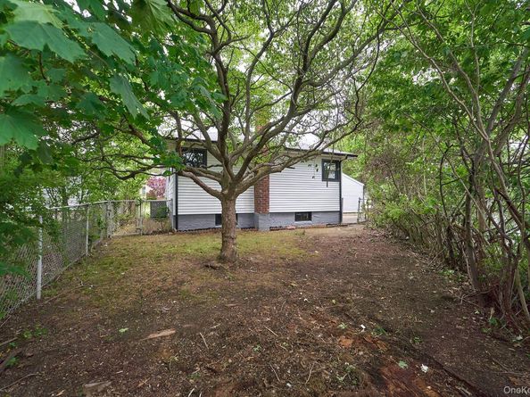 133 S 7th Street, Bethpage NY 11714