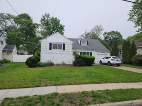 1055 Melissa Lane, North Bellmore NY 11710
