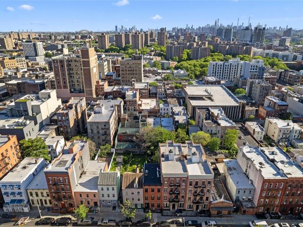 322 E 151st Street, Bronx NY 10451