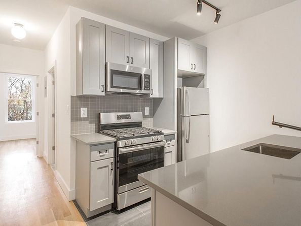 322 E 151st Street, Bronx NY 10451