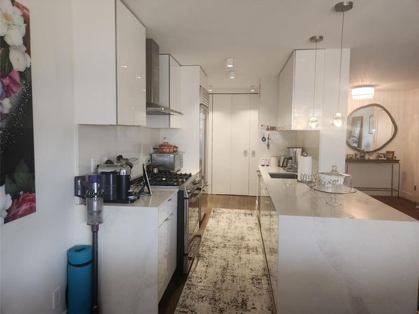 18-05 215th Street 2G, Bayside NY 11360